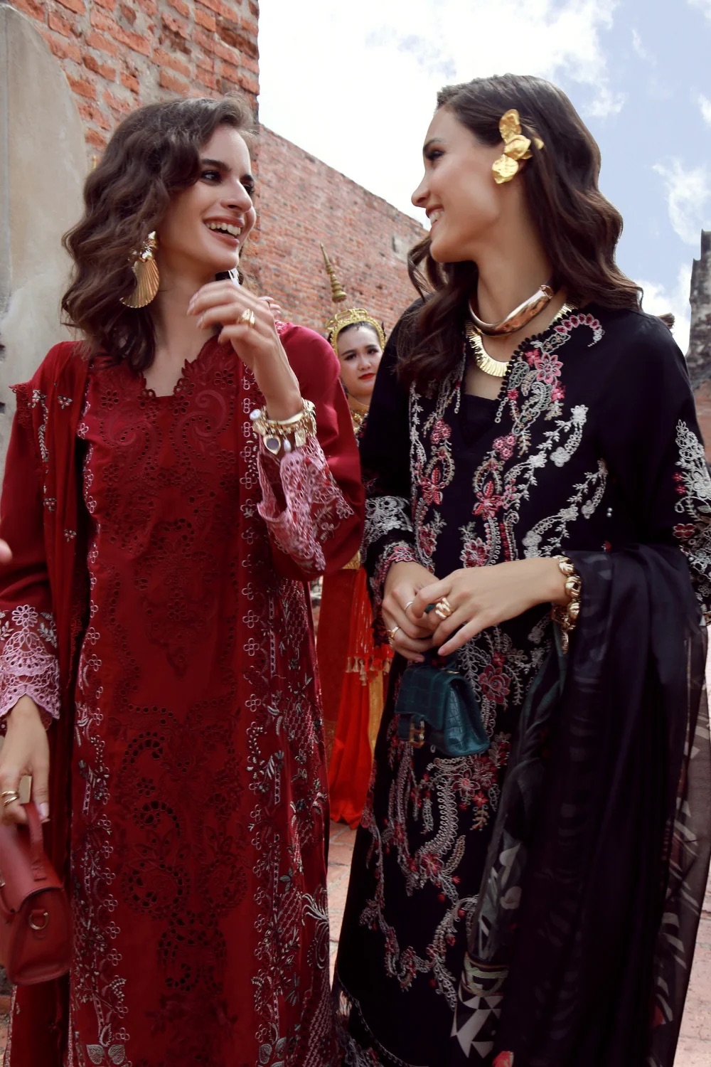 CRIMSON CHARM - Image 4