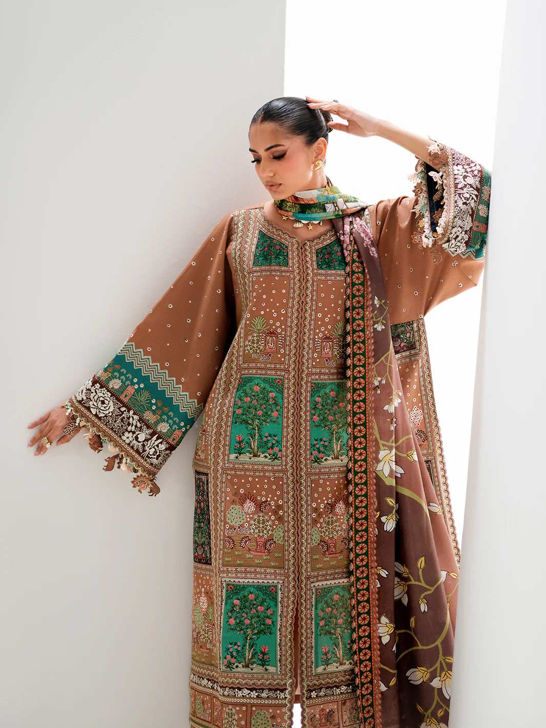 BIN ILYAS LAWN 186-B - Image 5