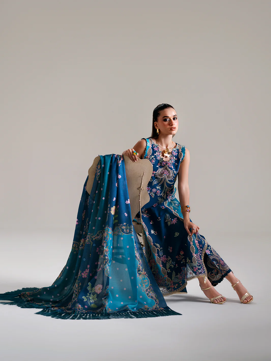 BIN ILYAS LAWN 184-A - Image 4