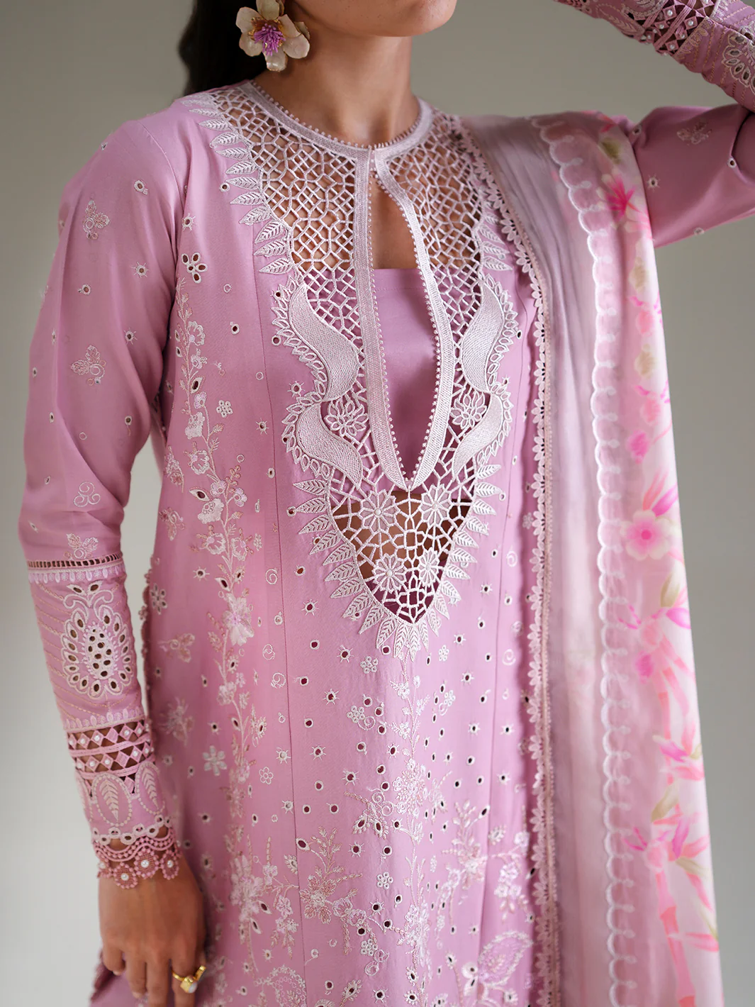 BIN ILYAS LAWN 181-B - Image 6