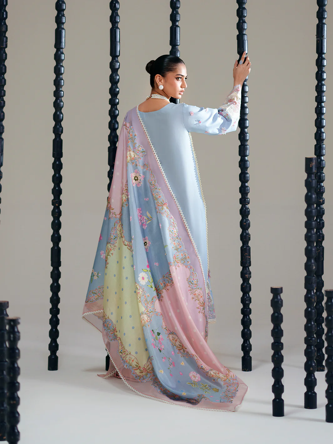 BIN ILYAS LAWN 184-B - Image 7